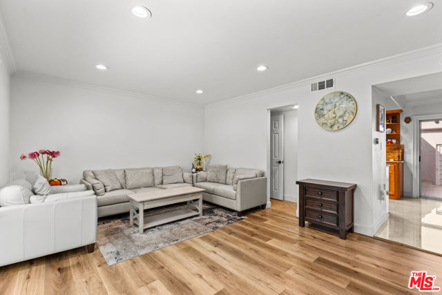 8806 Wyngate Street photo 3
