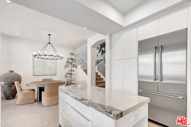 6442 Lunita Road, Malibu CA: https://media.crmls.org/mediaz/d4285e9d-f3cb-421d-a973-0f9e625c5e39.jpg