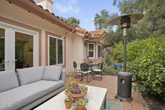 311 w W Summer Street, Ojai CA: https://media.crmls.org/mediaz/d428b652-2d80-46b4-bc26-0daeddd41cae.jpg
