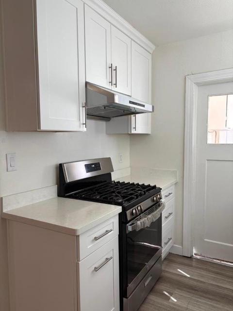 255 S 24th Street, San Jose CA: https://media.crmls.org/mediaz/d428f397-d76f-4350-ba9a-a05d8c1e2502.jpg