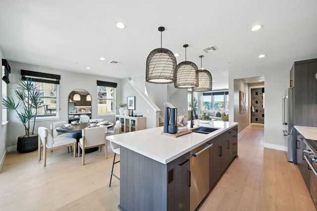 Image 14 of 36 For 4723 Marengo Common