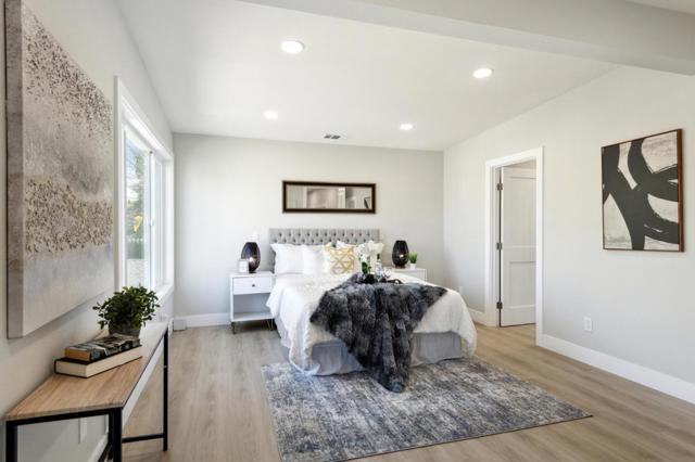 252 Euclid Avenue, Oakland CA: https://media.crmls.org/mediaz/d429ae73-4971-4267-a5a7-893d196dd451.jpg