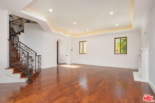 2005 Robinson Street, Redondo Beach, California 90278, 4 Bedrooms Bedrooms, ,3 BathroomsBathrooms,Residential,For Sale,Robinson,26638819