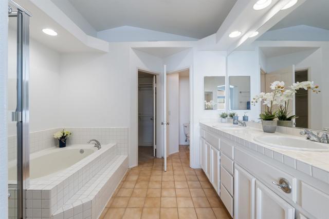 Detail Gallery Image 22 of 46 For 1831 Monserrat Way, Vista,  CA 92081 - 4 Beds | 2/1 Baths