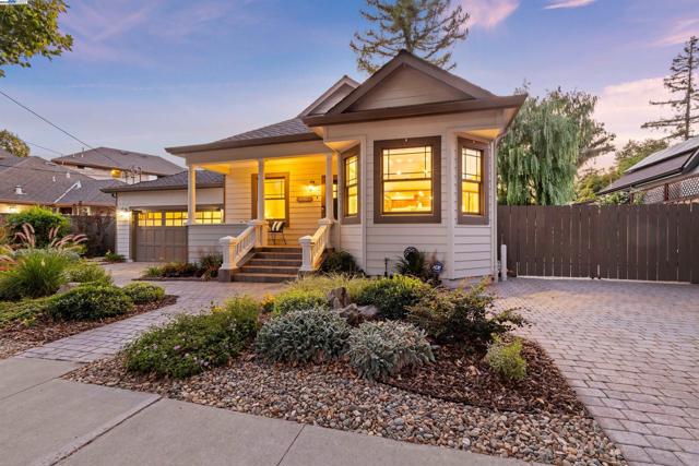 4463 Pleasanton Ave, Pleasanton CA: https://media.crmls.org/mediaz/d42bc375-19be-43a6-8f10-a77a2131111b.jpg