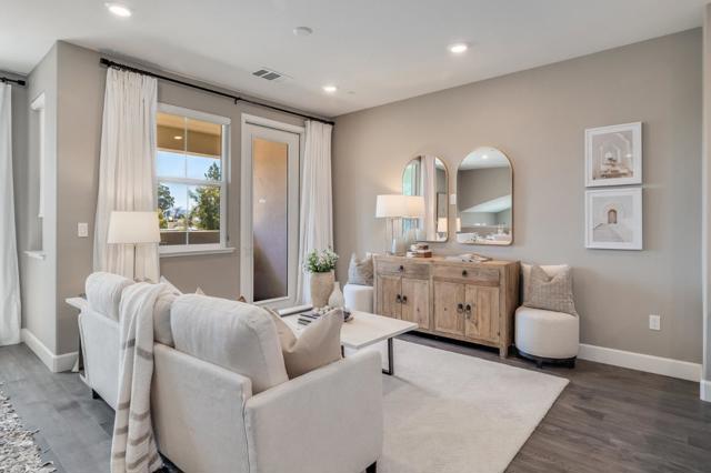 3 Lisbon Lane, Redwood City CA: https://media.crmls.org/mediaz/d42d0065-db3b-44dd-a185-d1345728149f.jpg