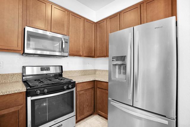 1665 Santa Alexia Avenue, Chula Vista CA: https://media.crmls.org/mediaz/d42d1a41-0611-4ba0-b8ba-be6baca88eed.jpg