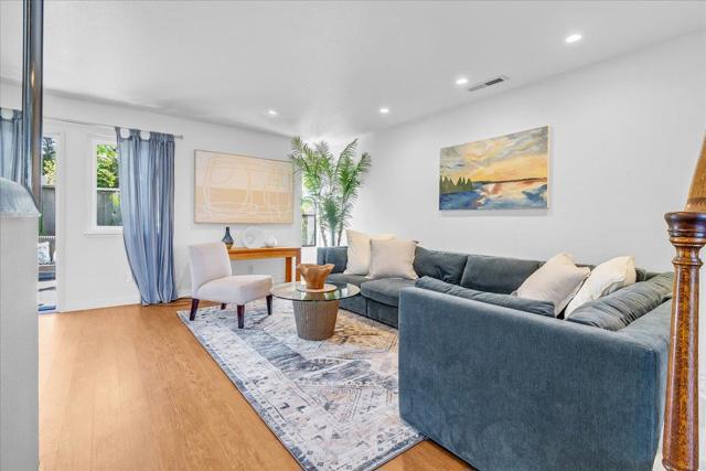 1757 30th Avenue, Santa Cruz CA: https://media.crmls.org/mediaz/d42da23c-f416-4461-8170-d07c4aa9b262.jpg