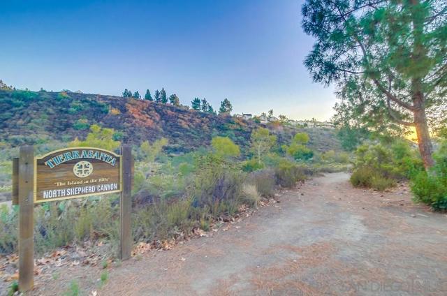 5664 Menorca Drive, San Diego CA: https://media.crmls.org/mediaz/d42dba86-1f77-4e7f-9a55-c7f96285cc9e.jpg