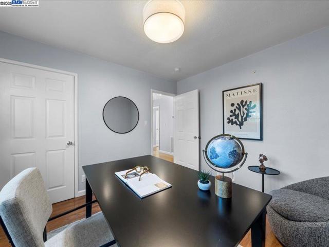 2457 San Carlos Ave, Castro Valley CA: https://media.crmls.org/mediaz/d42dbe5e-0459-4dc9-b957-a9a24ee5376e.jpg