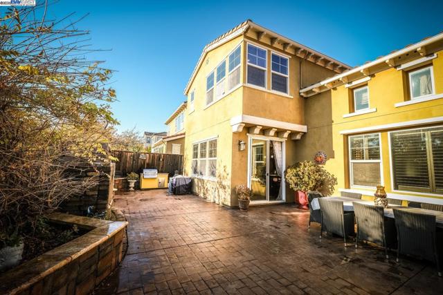 3252 Carpenter Way, San Ramon CA: https://media.crmls.org/mediaz/d42dc49b-34a2-40b4-b621-cca3eb385370.jpg