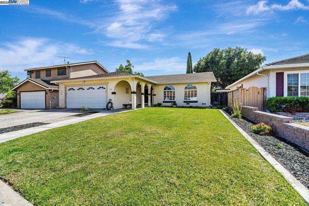 625 Jim Dr
