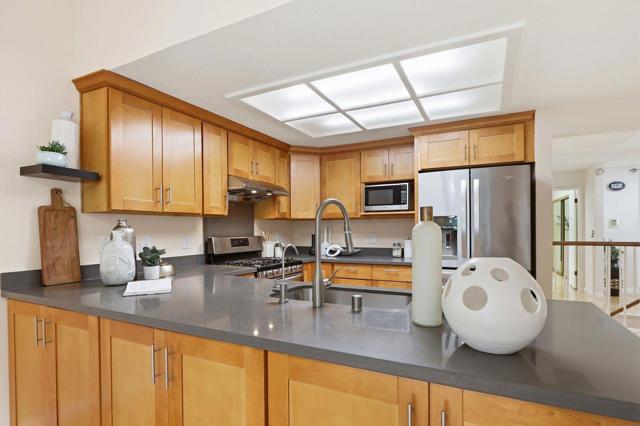 1212 Shelby Creek Lane, San Jose CA: https://media.crmls.org/mediaz/d42f6fc1-4c88-4c44-87c3-f4dd90768489.jpg