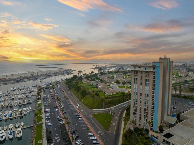 Image 31 of 49 For 1200 Harbor Drive D6