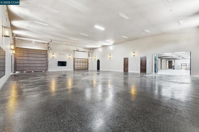 1021 Via Del Gato, Alamo CA: https://media.crmls.org/mediaz/d4318dc8-1f31-4d6c-8d66-57581eb8a23c.jpg