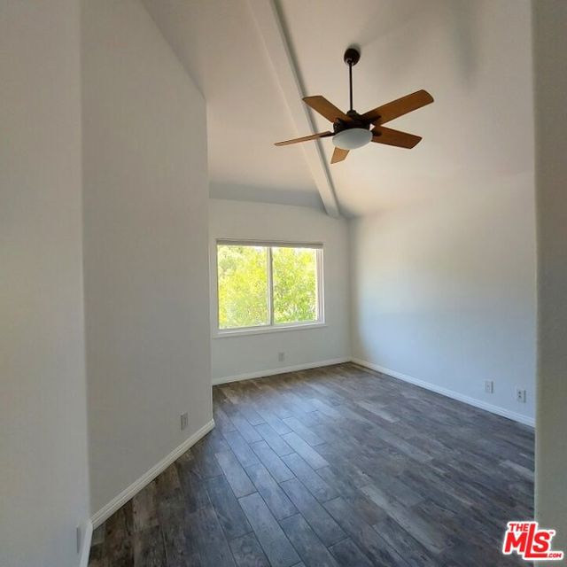 4342 Park Verdi, Calabasas CA: https://media.crmls.org/mediaz/d4324d3d-3434-4596-99d7-7b132bdf08e1.jpg