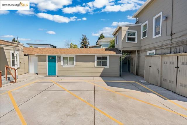 Image 6 of 29 For 1062 60th St