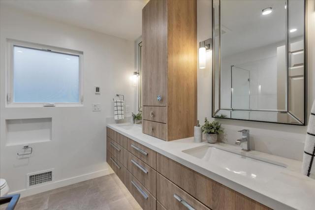 2845 Brittan Avenue, San Carlos CA: https://media.crmls.org/mediaz/d433d53e-10d9-4028-b4b2-dc66c4aa55fb.jpg