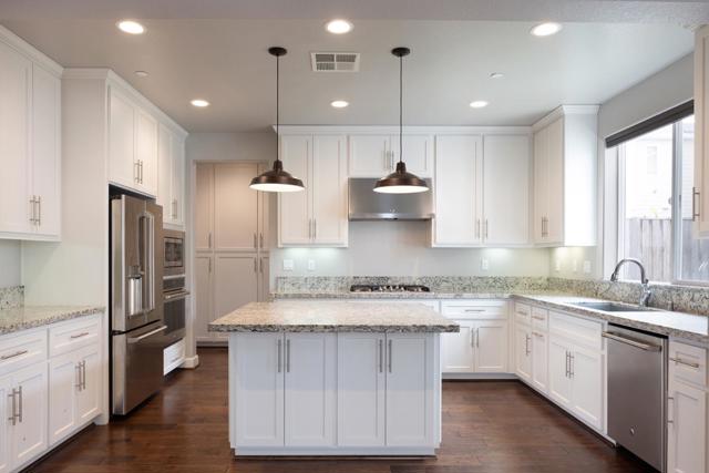 2727 Sea Glass Avenue, Marina CA: https://media.crmls.org/mediaz/d434e08a-fa01-4bd8-869e-912720867a96.jpg