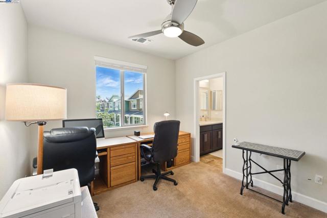 538 Sandalwood Drive, Livermore CA: https://media.crmls.org/mediaz/d435919a-95b0-4d63-a98c-0260f859e2d1.jpg