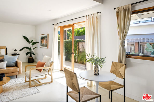 3537 Beethoven Street, Los Angeles CA: https://media.crmls.org/mediaz/d43593cd-2609-4c39-8912-d12fd66cb76e.jpg