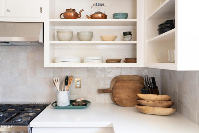 202 N. Fulton Street, Ojai CA: https://media.crmls.org/mediaz/d435e7e9-56e4-4e45-85ef-ed5e48e727f9.jpg