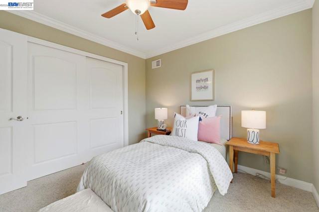 Image 23 of 40 For 2481 Palmira Pl