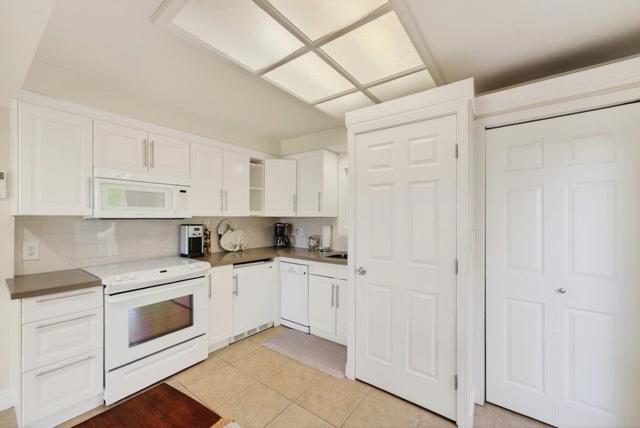 619 Beach Drive, Aptos CA: https://media.crmls.org/mediaz/d4365149-119d-42be-ad3d-64a5566f51c5.jpg