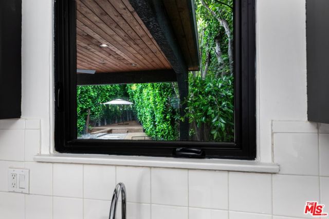 2342 S Garth Avenue, Los Angeles CA: https://media.crmls.org/mediaz/d436bd9e-2e5d-4594-addf-31adf140459a.jpg