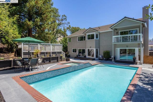 25 Mackenzie, Danville CA: https://media.crmls.org/mediaz/d436db00-b78e-4b1a-9e50-083cb4f219b0.jpg