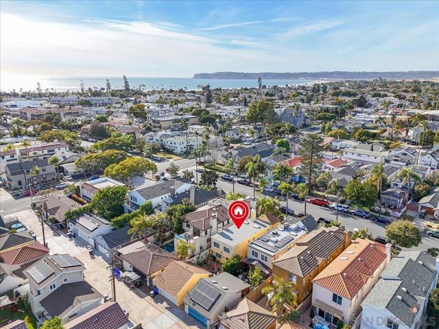 847 B Ave, Coronado, California 92118, 2 Bedrooms Bedrooms, ,2 BathroomsBathrooms,Single Family Residence,For Sale,B Ave,250017053SD