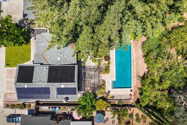 868 Madeira Dr, Pleasanton CA: https://media.crmls.org/mediaz/d437d1af-3c08-4c6d-8682-589656addd15.jpg