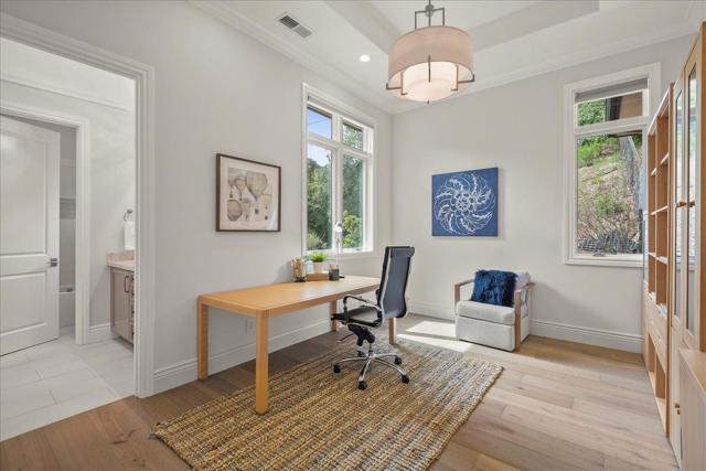 17435 Phillips Avenue, Los Gatos CA: https://media.crmls.org/mediaz/d437f493-07bf-450c-b390-eed94d7df94b.jpg