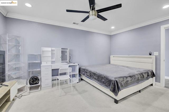 2419 Linden St, Oakland CA: https://media.crmls.org/mediaz/d4380907-acdd-47ea-bd4c-d37913154d53.jpg