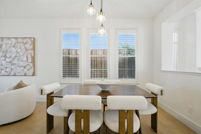 1145 Arabelle Way, San Jose CA: https://media.crmls.org/mediaz/d43975fd-5ce4-42d1-baad-0d7178b2260e.jpg