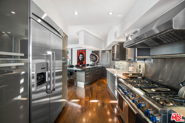 1742 Viewmont Drive, Los Angeles CA: https://media.crmls.org/mediaz/d439a716-fc81-430c-b1c1-44520c60f9d3.jpg