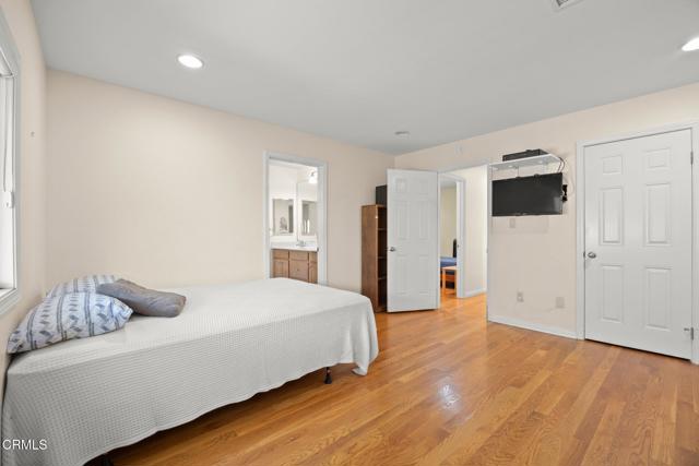 142 Poinsettia Gardens Drive, Ventura CA: https://media.crmls.org/mediaz/d43a3c5e-8341-45cd-b82c-0ff138eaf96b.jpg