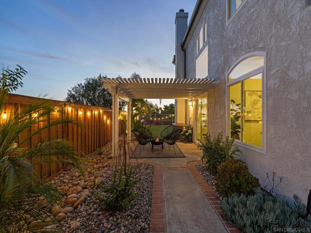 4906 Corte Playa de Castilla, San Diego CA: https://media.crmls.org/mediaz/d43a7c17-b986-42e4-a5fb-b33b824c8afe.jpg
