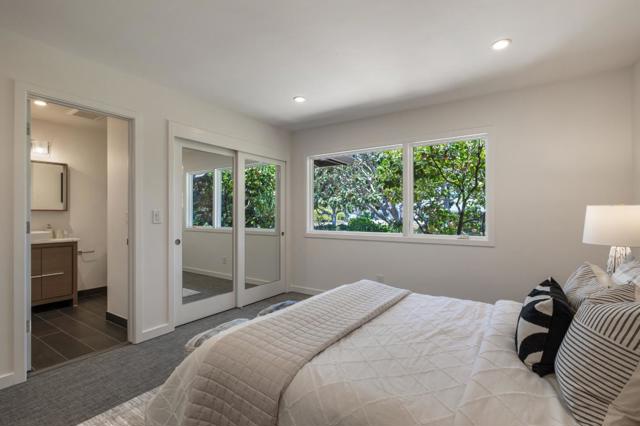 34 Carriage Court, Los Altos CA: https://media.crmls.org/mediaz/d43ac124-c4de-4b83-836c-1c0e7552b2db.jpg