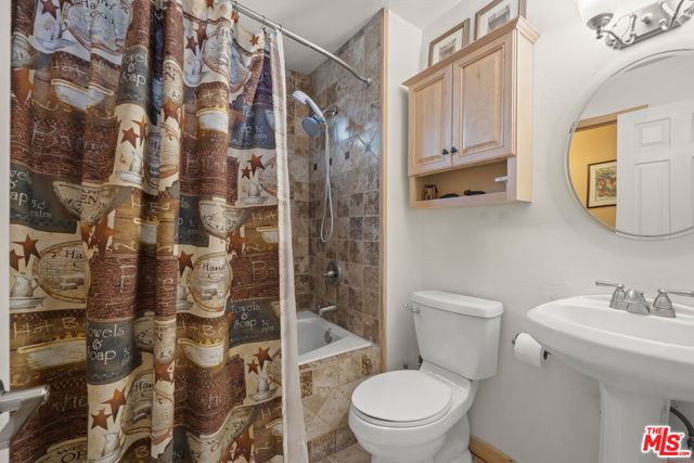 1037 H Lane, Big Bear City CA: https://media.crmls.org/mediaz/d43b74a9-1316-46ba-908b-6ffd524b8f77.jpg