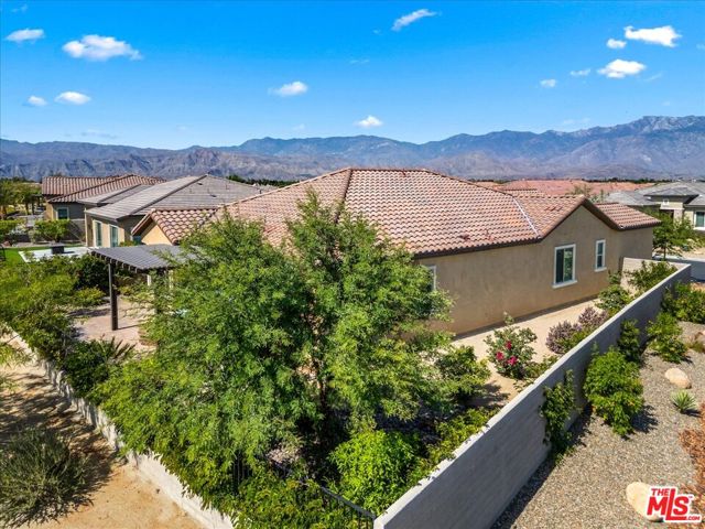 33 Moscato, Rancho Mirage CA: https://media.crmls.org/mediaz/d43b85a6-fbb5-438b-b961-409f9ae3a1bc.jpg