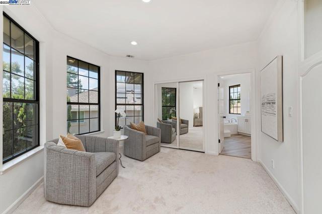 942 Finovino Ct, Pleasanton CA: https://media.crmls.org/mediaz/d43bb60c-33ab-4b31-baa9-0a1bbb3be788.jpg