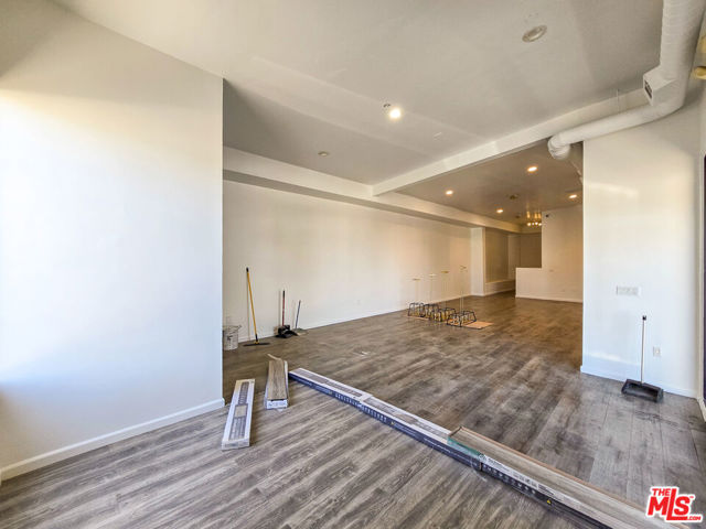  Commercial for Sale in Los Angeles, California