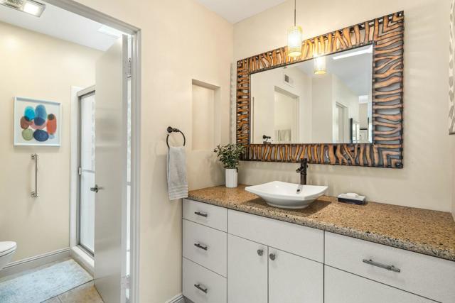 72205 El Paseo, Palm Desert CA: https://media.crmls.org/mediaz/d43cb9e6-4843-4297-9b00-3a72c939b7e9.jpg
