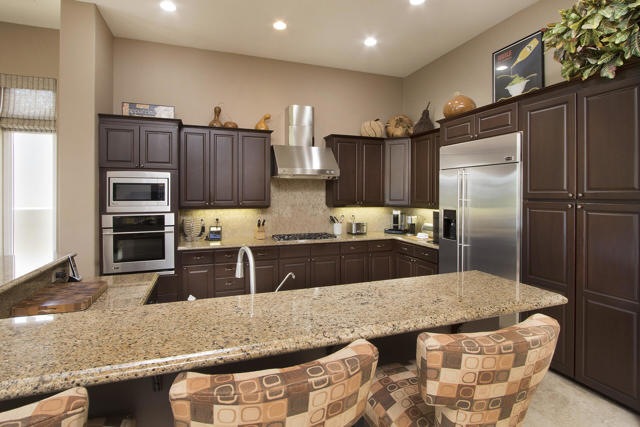 56588 S Palms Drive, La Quinta CA: https://media.crmls.org/mediaz/d43e2625-0bac-41b7-aca1-5098a489dd1f.jpg