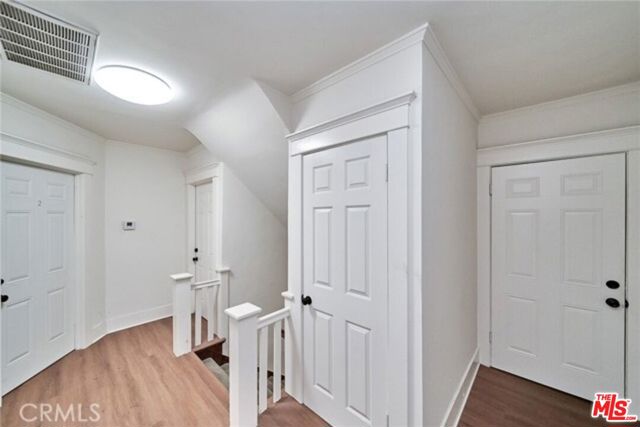 1023 S Wilton Place, Los Angeles CA: https://media.crmls.org/mediaz/d43eb75a-0245-45bf-99ea-70a8f32295c3.jpg