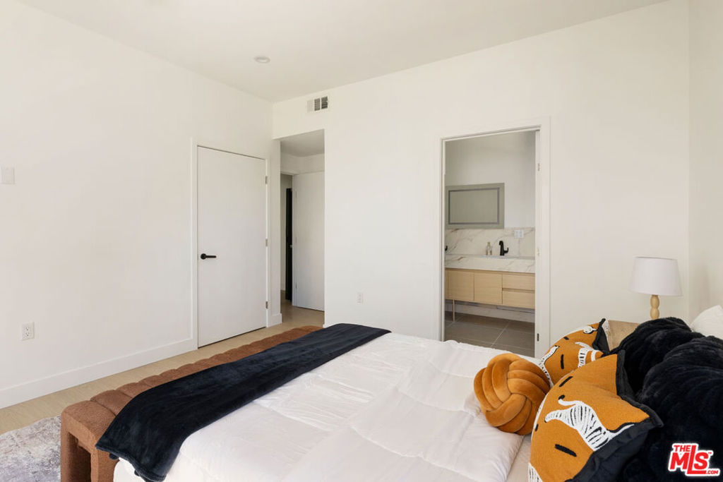 MLS #26863403 image #17