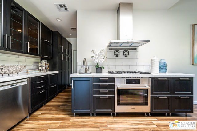 3770 Torito Circle, Palm Springs CA: https://media.crmls.org/mediaz/d4403fac-c5f2-48f0-82e3-6c04e115e81d.jpg