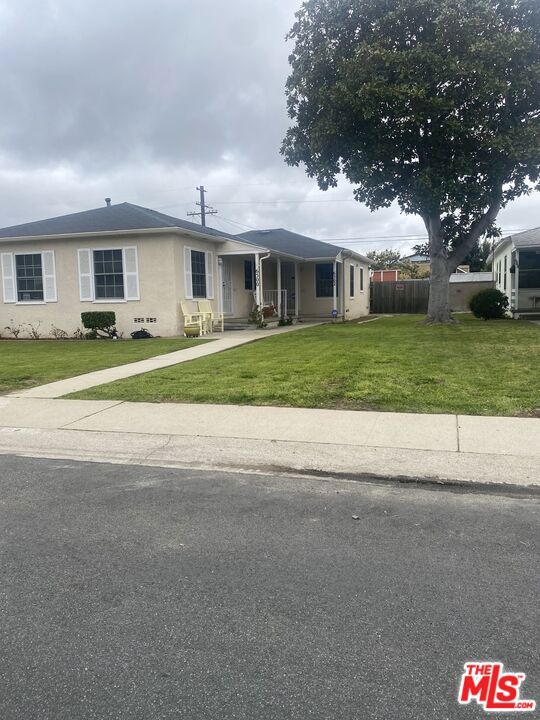 6500 W 86th Place, Los Angeles, CA 90045
