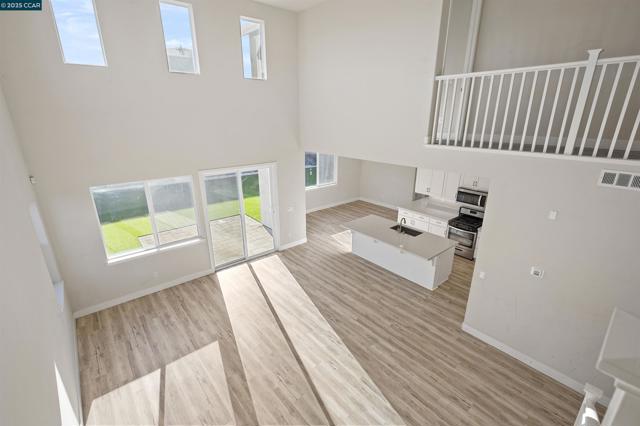 5541 Promontory Way, Antioch CA: https://media.crmls.org/mediaz/d44080eb-dbb2-41a0-b824-0c7b5887f0e5.jpg